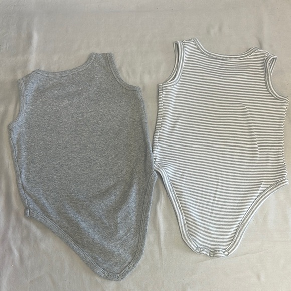 Touched by Nature - organic cotton Gray and White Sleeveless Bodysuit/onesies - Picture 4 of 4